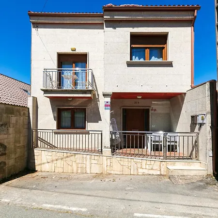 Fantastico Junto Al Mar By 桑亨霍