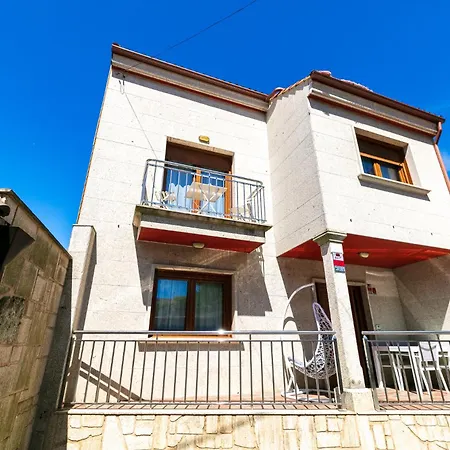 Fantastico Junto Al Mar By 桑亨霍