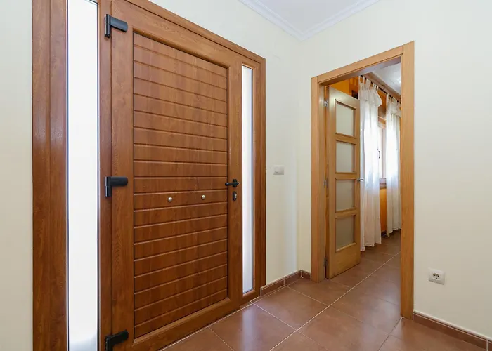 Fantastico Junto Al Mar By *