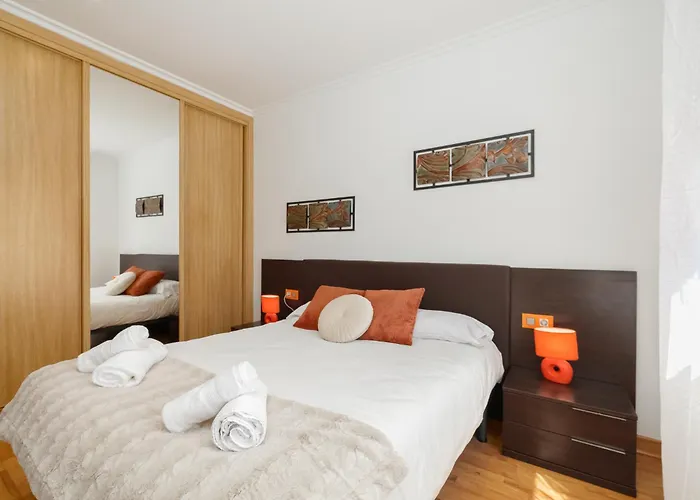 Fantastico Junto Al Mar By *